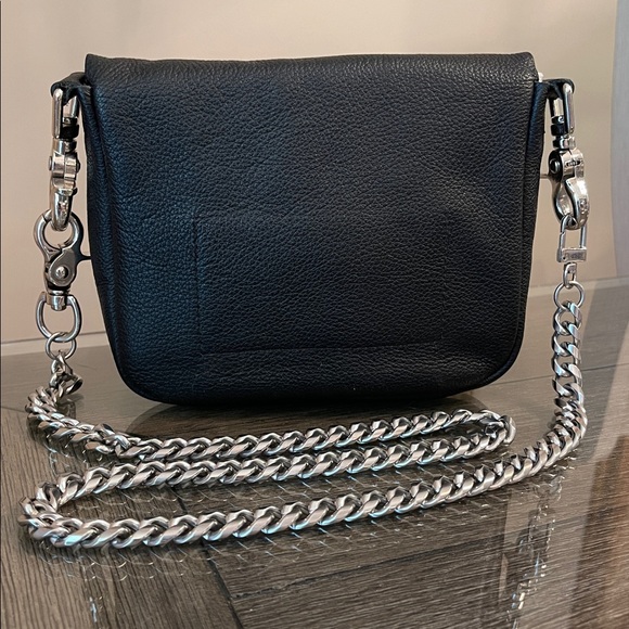 Harley Davison Black Leather Crossbody Bag with Silvertone Chain - Picture 3 of 17